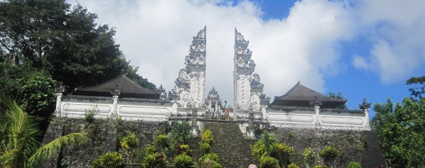 Lempuyang temple